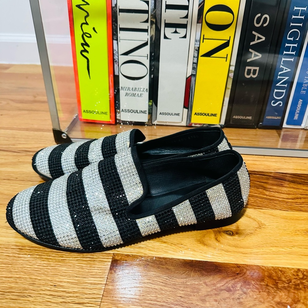 Giuseppe Zanotti Blk + Wht Crystal Loafer 🖤 💎SZ 40.5 Same Day Ship 📦✈️